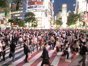 Tokyo: Gedränge im Einkaufsviertel