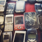 Kaputte und alte Handys