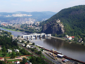 Die Elbe mit ihren verschiedenen Gesichtern 